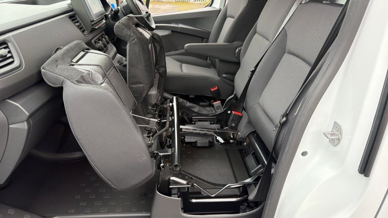 Renault Trafic Lwb Diesel LL30 Blue dCi 130 Advance [Safety] Van